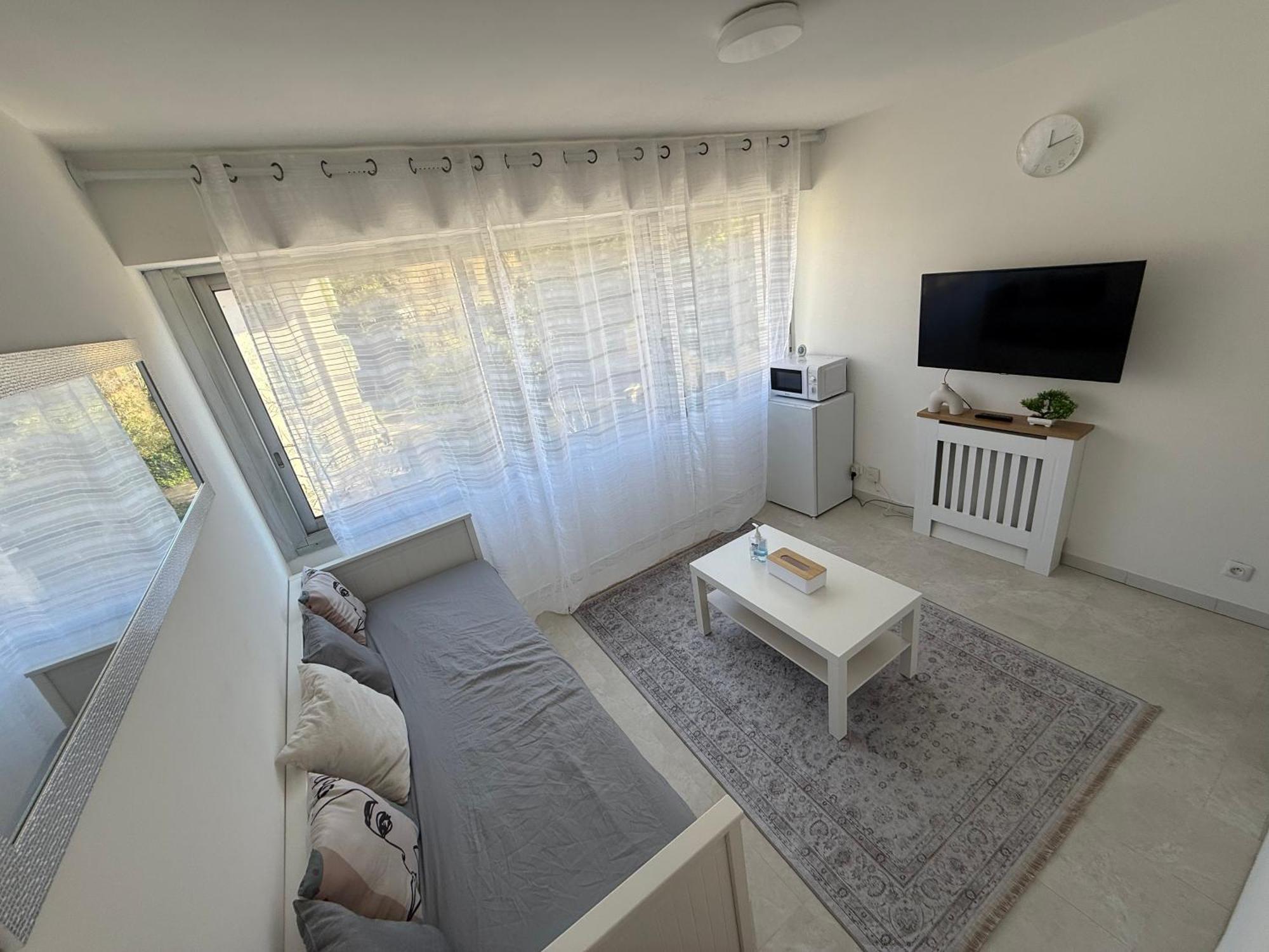Studio Cosy Entierement Equipe 尼斯 外观 照片